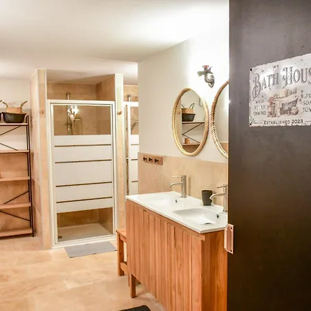 Du Parc Le Sapin * Formiguères